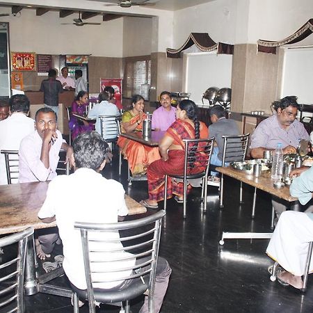 Sivamurugan Hotel Kumbakonam Buitenkant foto