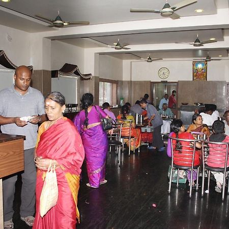 Sivamurugan Hotel Kumbakonam Buitenkant foto